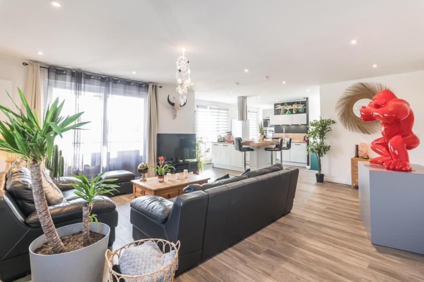 - Luxueux Casa Selva - Parking Gratuit - Spacieux - Balcon - Wifi Вириа Экстерьер фото