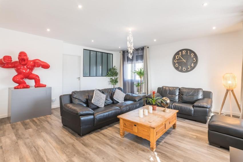 - Luxueux Casa Selva - Parking Gratuit - Spacieux - Balcon - Wifi Вириа Экстерьер фото