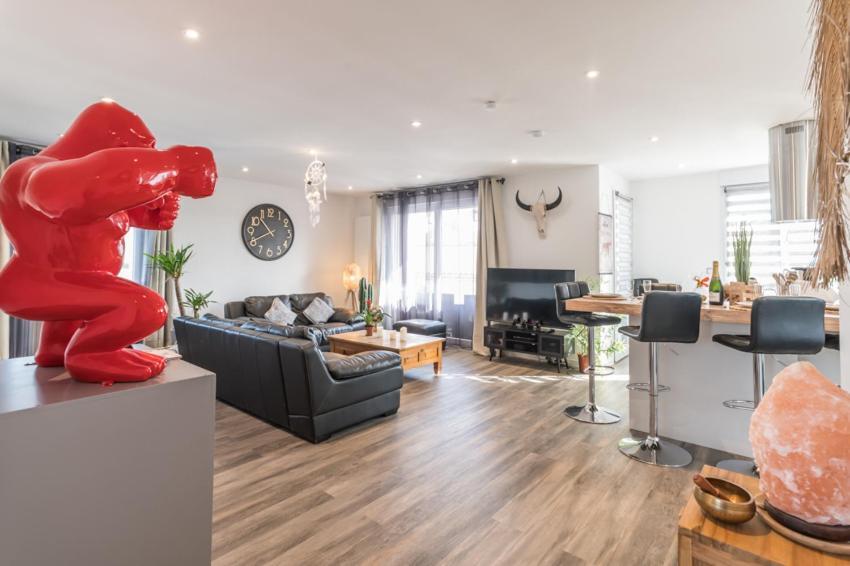 - Luxueux Casa Selva - Parking Gratuit - Spacieux - Balcon - Wifi Вириа Экстерьер фото