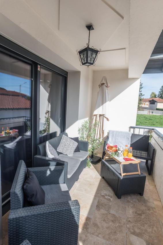 - Luxueux Casa Selva - Parking Gratuit - Spacieux - Balcon - Wifi Вириа Экстерьер фото