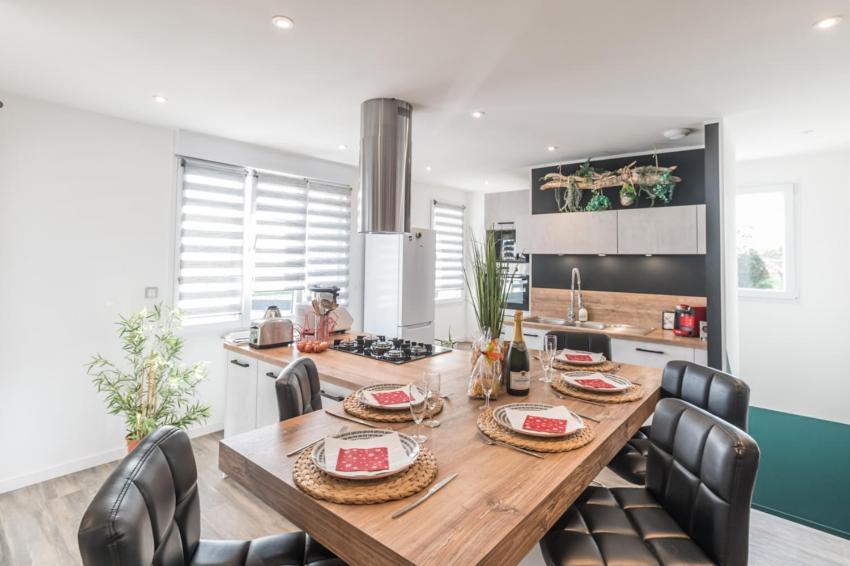 - Luxueux Casa Selva - Parking Gratuit - Spacieux - Balcon - Wifi Вириа Экстерьер фото